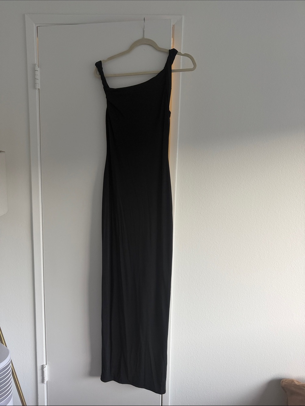 Good American Black One-Shoulder Maxi Dress